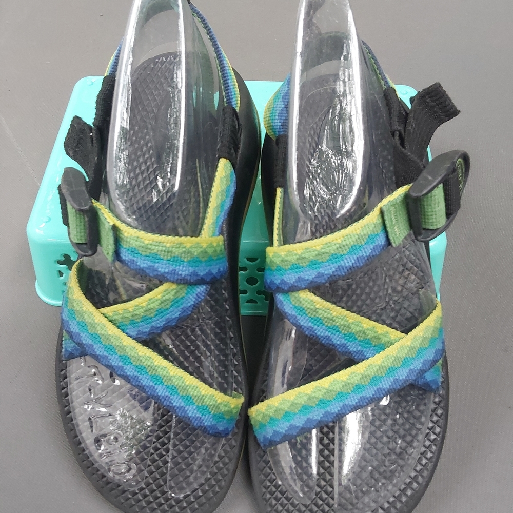 Chaco Kids 4/6 womens